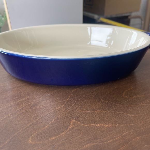 STAUB 9" Oval Ceramic Baking Dish - Dark Blue - Picture 4 of 5